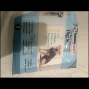 Dog medium anxiety thunder shirt for dogs NEW